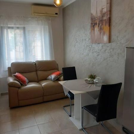 Apartmani Mira 자다르 외부 사진