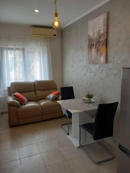 Apartmani Mira 자다르 외부 사진